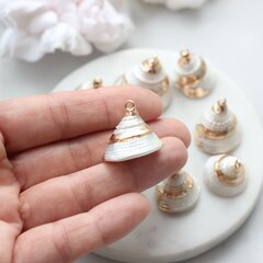 Подвеска Ракушка с позолотой 16-28 на 17-26 мм, РК039