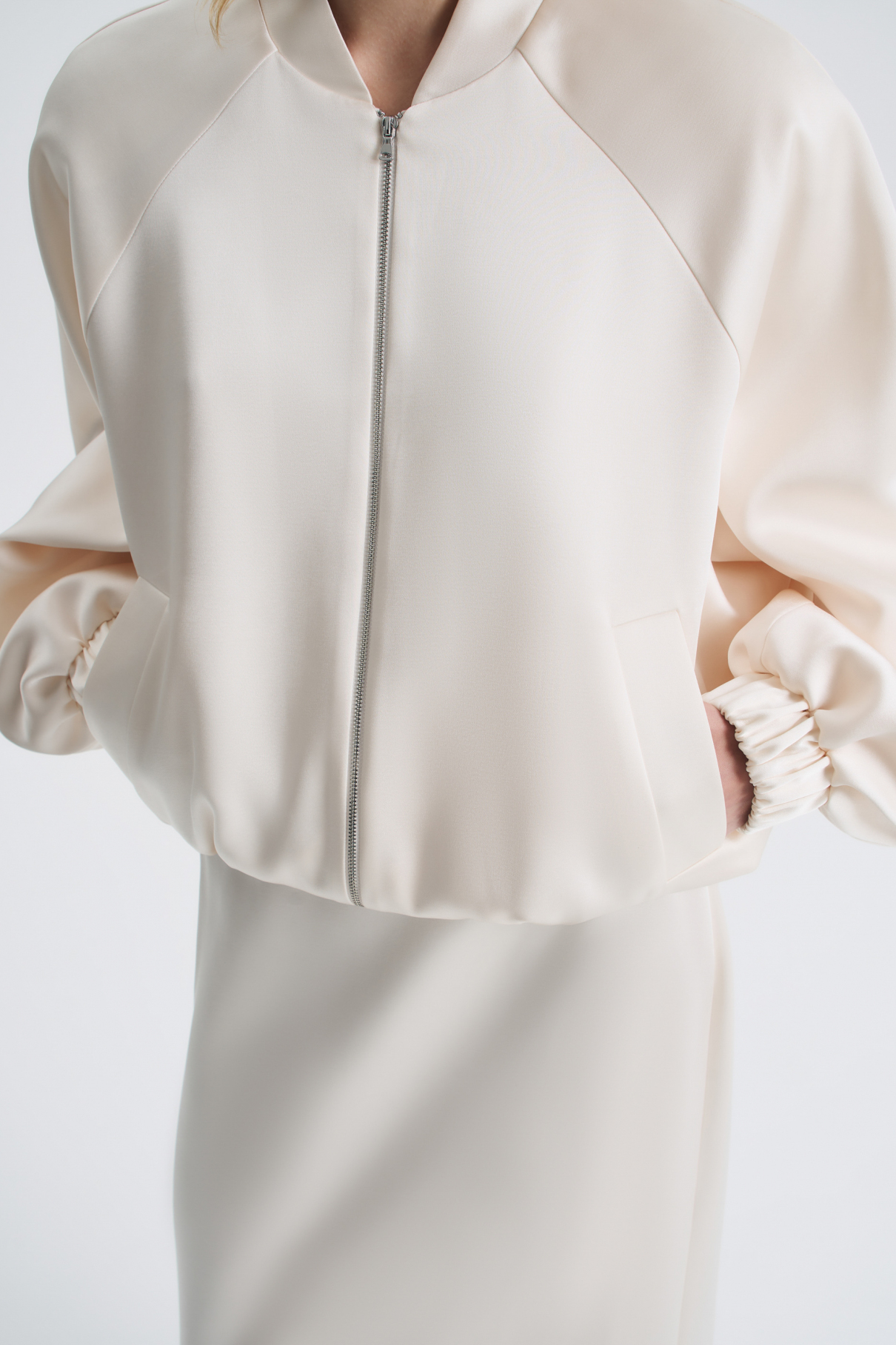 Бомбер оверсайз из тафты