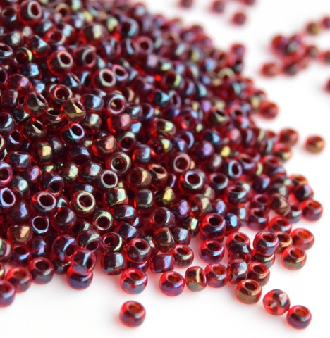 8/0 RR-0367 Бисер круглый Миюки Гранат прозрачный с линией внутри радужный /Miyuki round 8/0 Garnet Lined Ruby AB