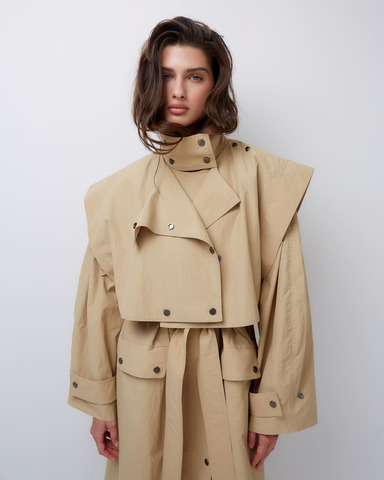 Плащ с кейпом песочный