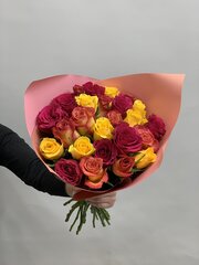Букет 25 роз Кения 32 см в пленке
