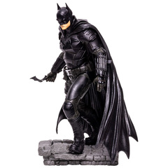 Фигурка McFarlane Toys DC: Batman (Batman 2022) (30 см)