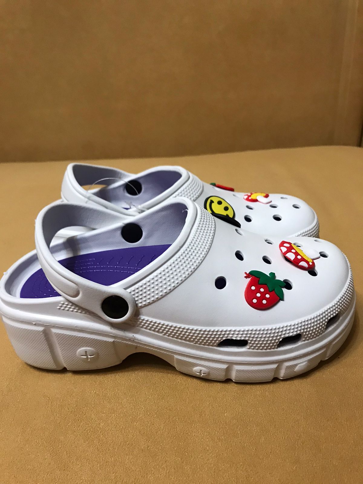 Кроксы женские
