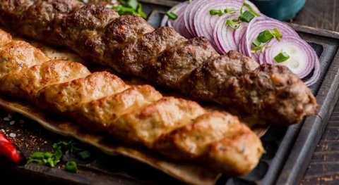 Люля-кебаб из говядины с сыром