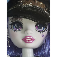 Рейнбоу Вижн Ума Ванхуз