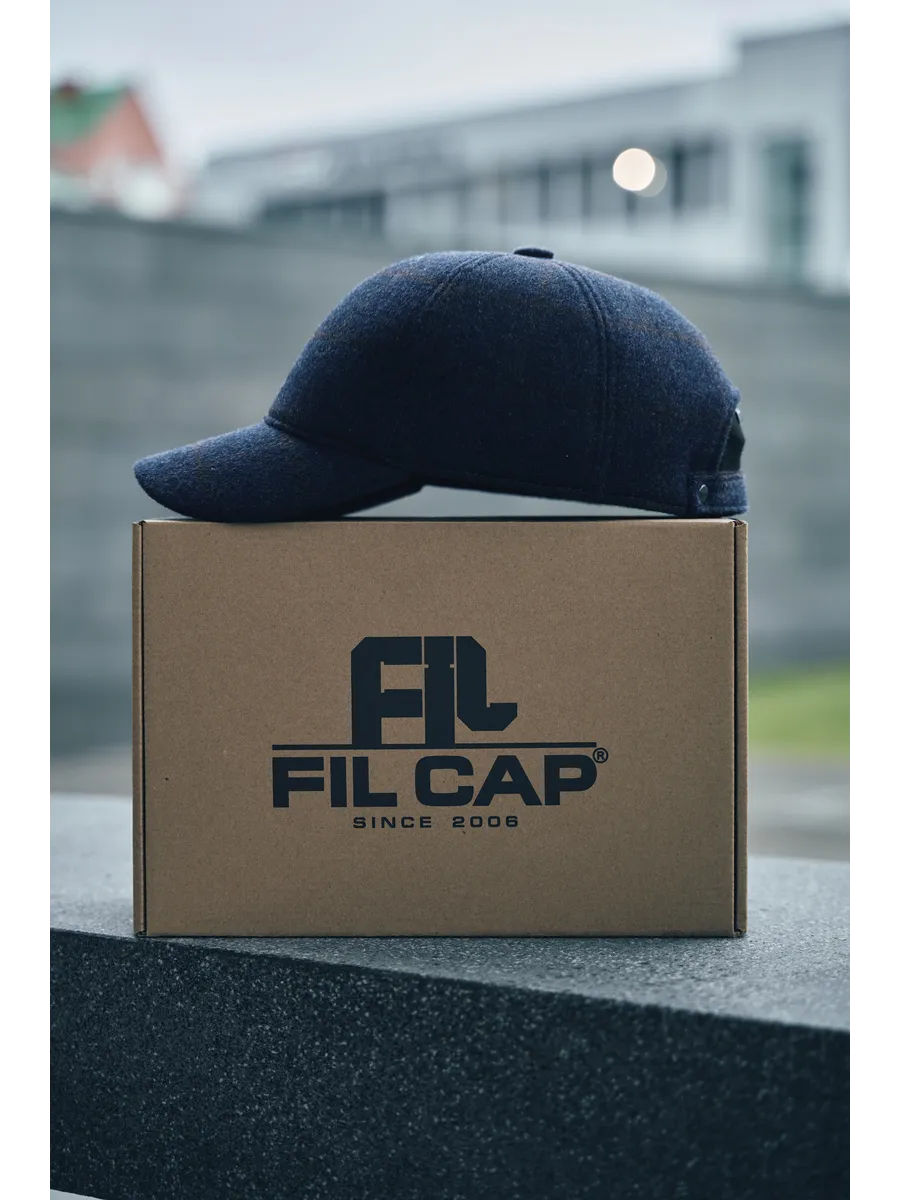 Кепка утепленная с ушками драповая