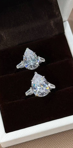 kolco-graff-iz-serebra-s-kamnem-5-karat-v-ogranke-kaplya