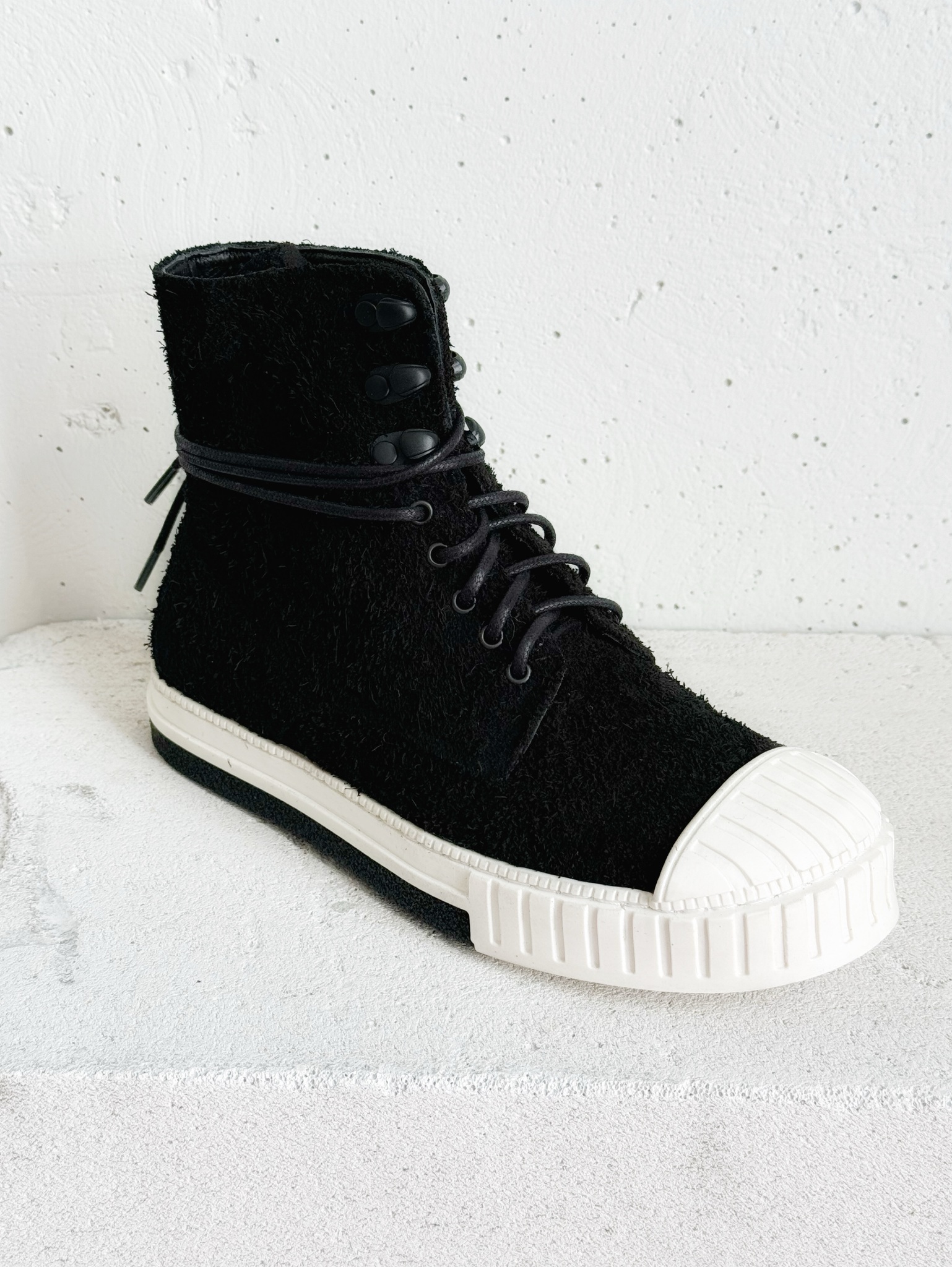 All black winter 12s hotsell