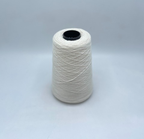 Botto Jiuseppe (пр.Италия), art. Fairwool, 2/30*2 750м/100гр, 80% Меринос 20% Кашемир , цвет-Молочный(130/101), арт.33212