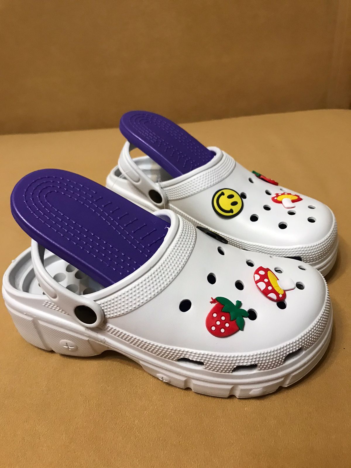 Кроксы женские