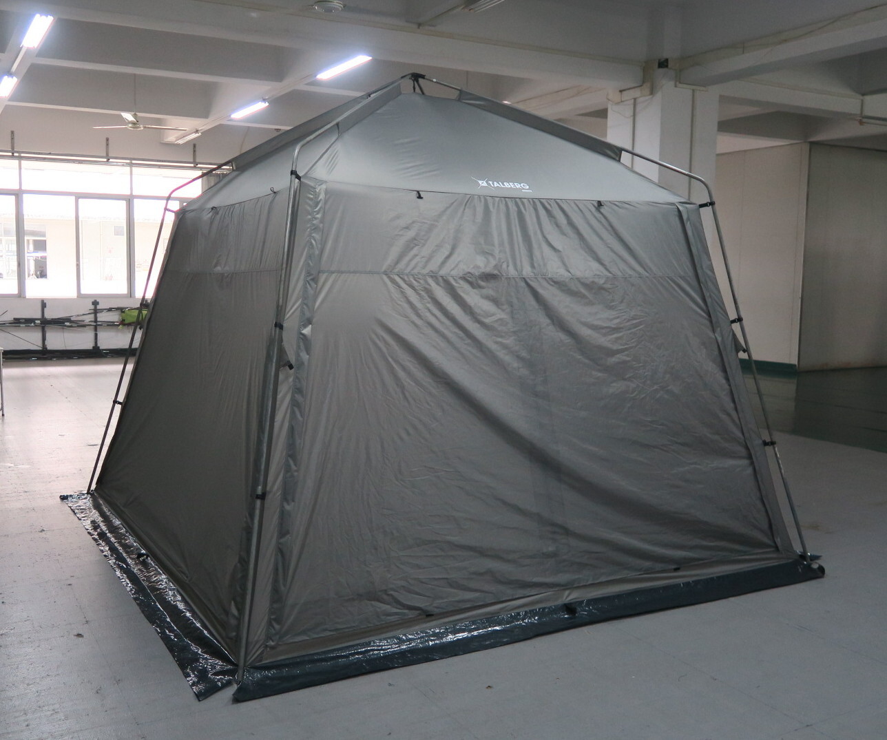 

ШАТЕР КЕМПИНГОВЫЙ TALBERG MOSQUITO (Серый)
