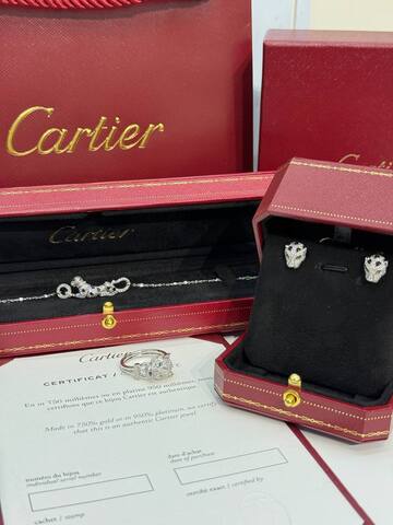 Серьги-пуссеты CARTIER Panthere
