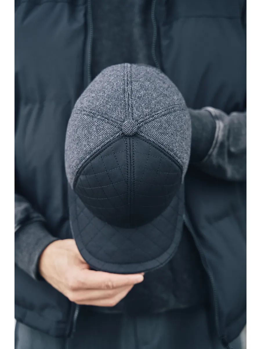 Кепка утепленная с ушками драповая с плащевой вставкой