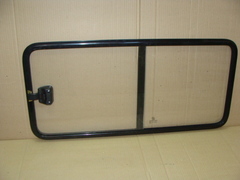 Стекло УАЗ-452,3741 раздвижное салона в сборе левое