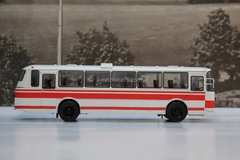 LAZ 699R white-red Classicbus 1:43