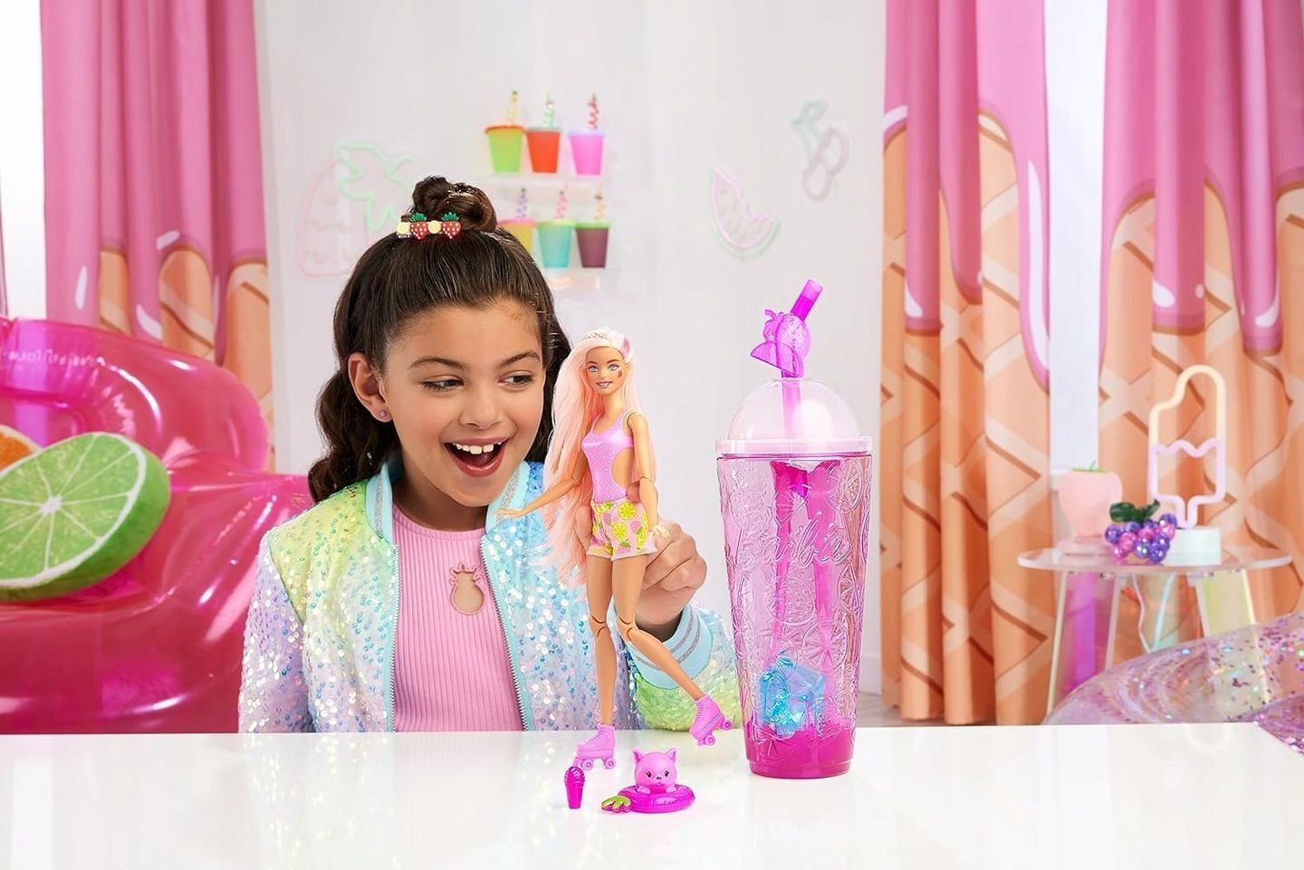 Кукла Barbie Mattel Pop Reveal - Серия Fruit - Кукла Барби клубничный  лимонад HNW41 купить в Москве | Доставка по России.