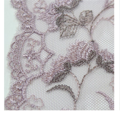 Вышивка на сетке лаванда/цветы 22 см