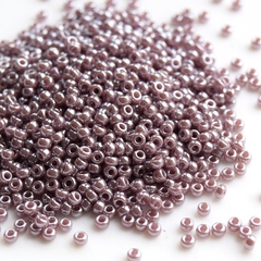 RR-0437 Opaque Mauve Luster