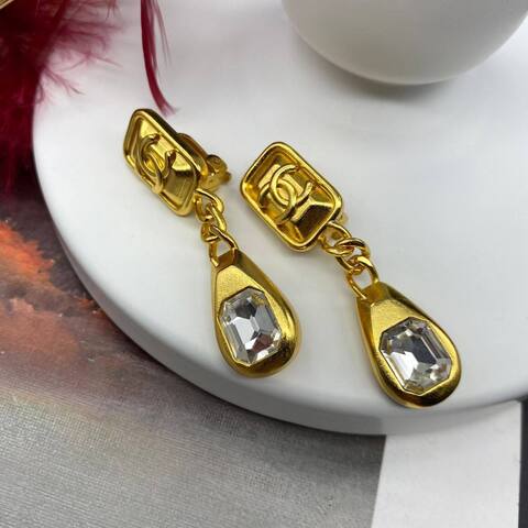 Серьги CHANEL с подвесками в винтажном стиле