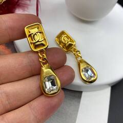 Серьги CHANEL с подвесками в винтажном стиле