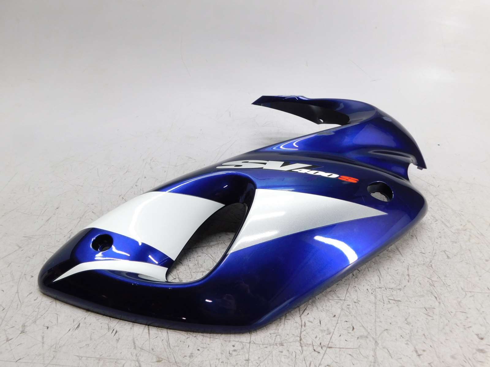 Пластик боковой правый Suzuki SV400S VK53A - купить по выгодной