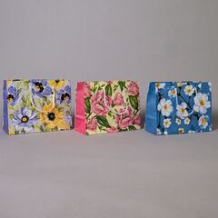 Пакет подарочный S горизонтальный, Цветы МИКС, 23*18*6 см (Д*В*Ш)