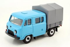 UAZ-39094 Farmer van flatbed with tarpaulin Agat Mossar Tantal 1:43