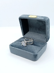 30151- Коробка-футляр подарочный для кольца,  ювелирных украшений бархатная