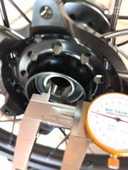 Передний колёсный диск для Honda CR125 / CR250 / CRF250 / CRF450 2002-2025 г.в. / 1.6*21 черный