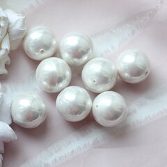 УЦЕНКА!!! Майорка белая 20 мм, полупросверленная, 1 бусина, У114