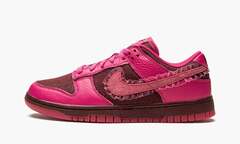 Dunk Low WMNS "Valentine's Day"