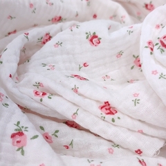 Муслин двухслойный "Малые розы на молочном"