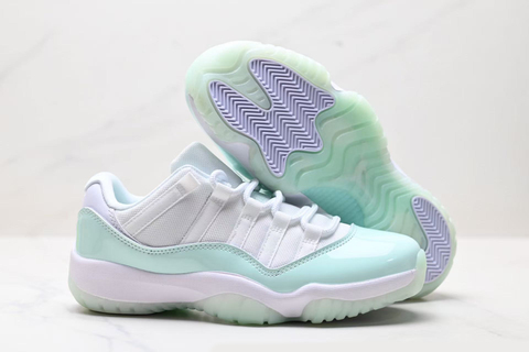 Jordan 11 Retro Low 'Igloo' 