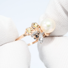 791240-kolco-pchelka-iz-zolota-585-proby-s-zhemchugom-i-citrinami