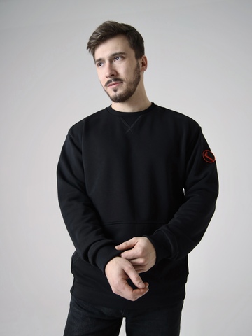 Свитшот с нашивкой на рукаве