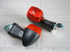 Поворотники передние Kawasaki ZX-7R ZX-9R ZX-6R 10R 12R Z 1000 Z 750 ZRX 1200