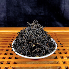 2025 Да Е красный чай с пуэрных деревьев 100 г