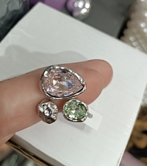 Кольцо разъемное с тремя цветными вставками в стилистике POISON DROP