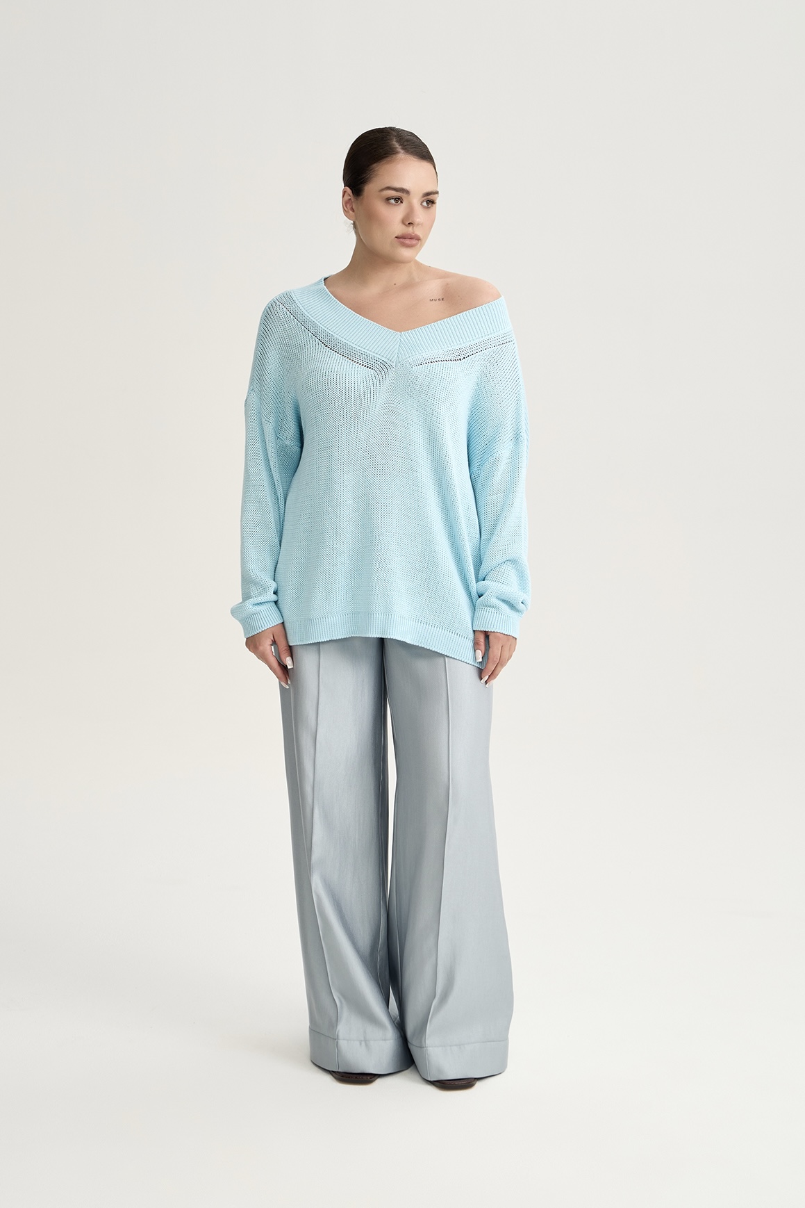 Джемпер вязаный на одно плечо, голубой