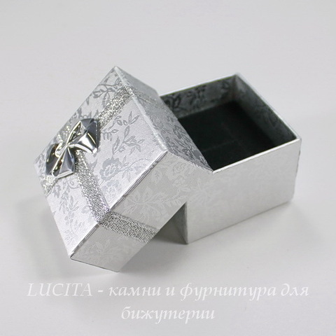 Подарочная коробочка с бантиком (цвет - серебряный), 51х51х34 мм