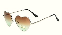 Солнцезащитные очки  в форме сердца