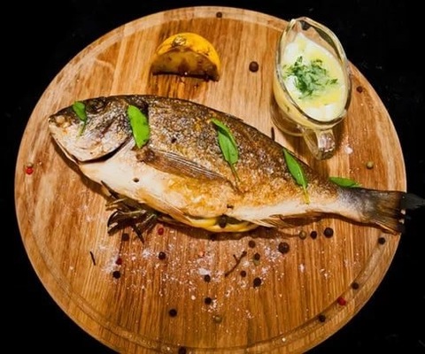 Дорада с головой, не потрошеная, свежемороженая (ТУРЦИЯ)