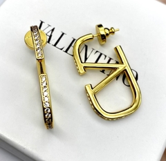 20129- Серьги Valentino с цирконами цвет желтое золото / серебро