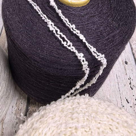 Смотка букле SPORTWOOL 200 белый натуральный