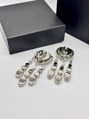 32153 -Серьги клипсы с подвесками с кристаллами и жемчугом в стиле Alessandra Rich