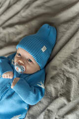 Шапочка-колпачок вязаная Simple (ярко-синяя)