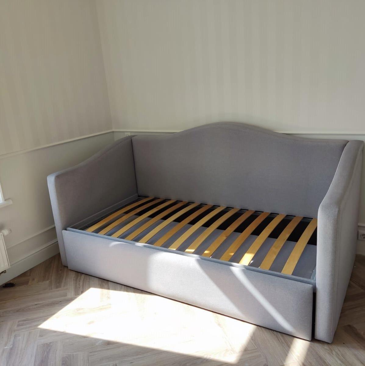Диван-кровать для детской