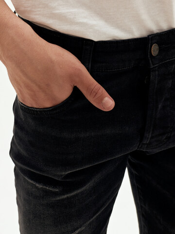 Джинсы The.Nim Standard Dylan Black Distressed