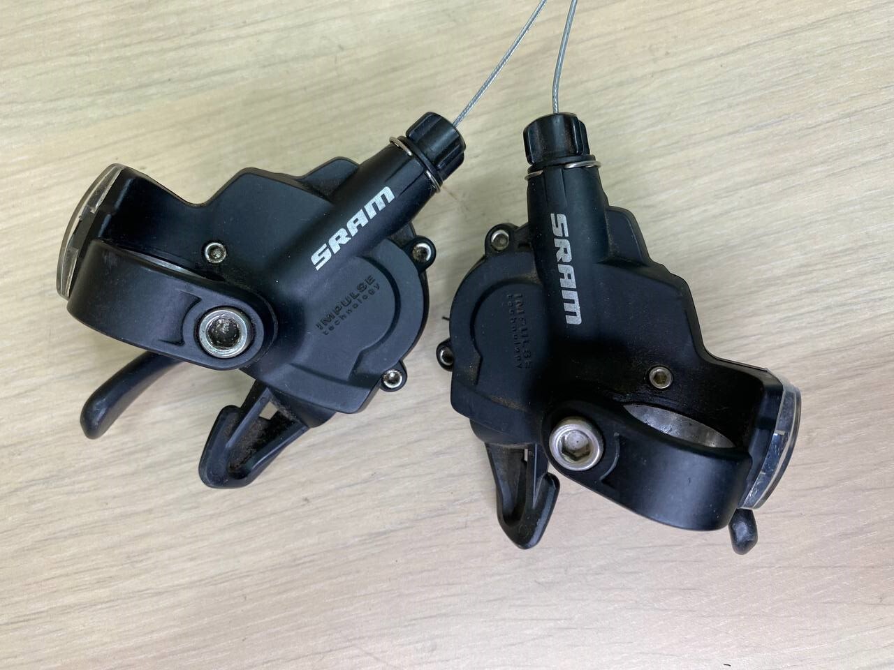 SRAM rf136