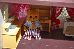 Кукольный домик со светом с полным комплектом мебели Happy family 012-01